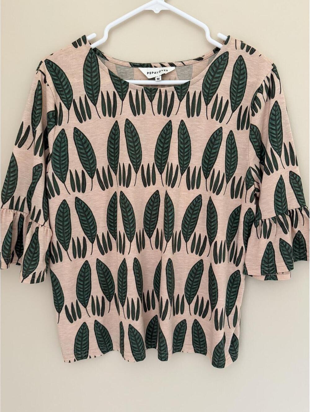 Anthropologie Pepaloves M, soft 3/4 sleeves